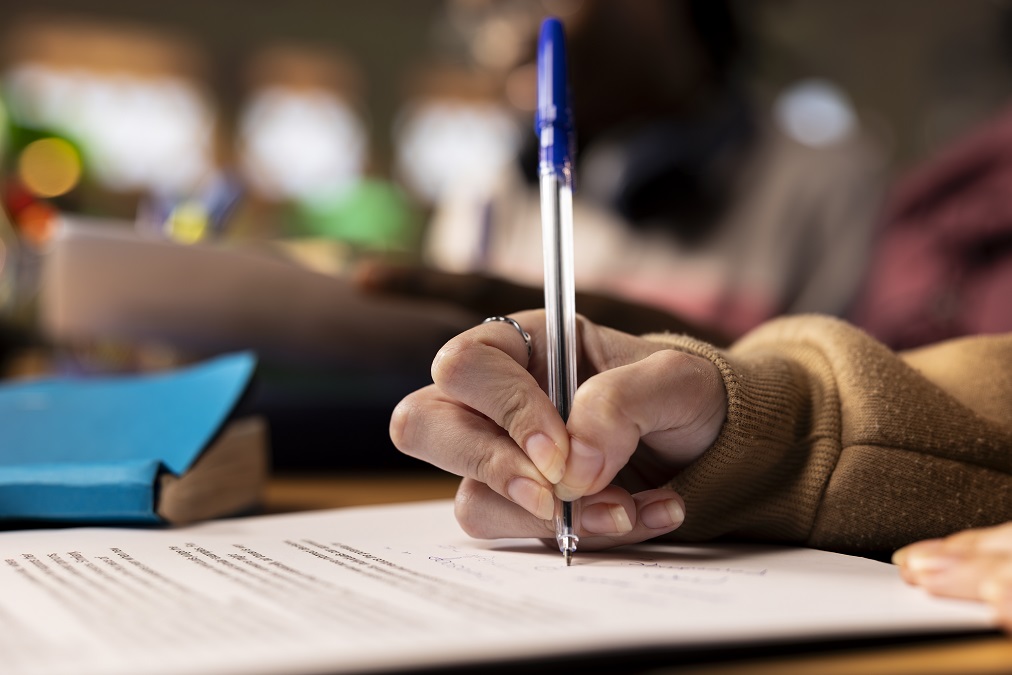 مشاوره رایگان ارشد وزارت بهداشت: راهنمای کامل برای موفقیت در کنکور ۱۴۰۴